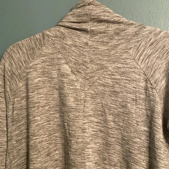 Athleta open long sleeve cardigan - size small - gray/white - soft - like new - Picture 6 of 6